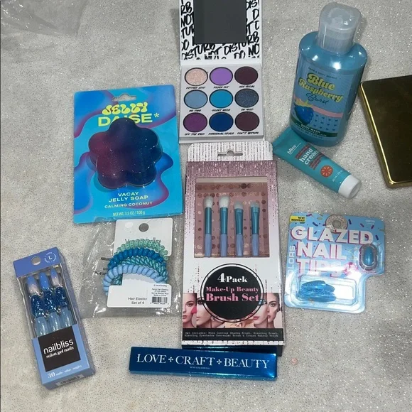 Blue Beauty 9 piece Bundle - Picture 3 of 3